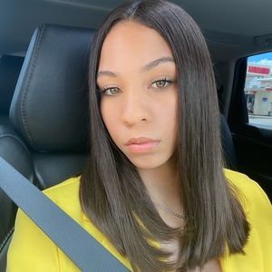 Meet your Posher, Carolisa